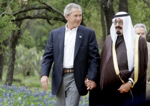 bush-abdullah-holding-hands
